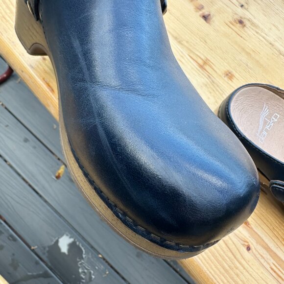 Danski Berry Clog in Navy - Size 38 - Picture 4 of 5